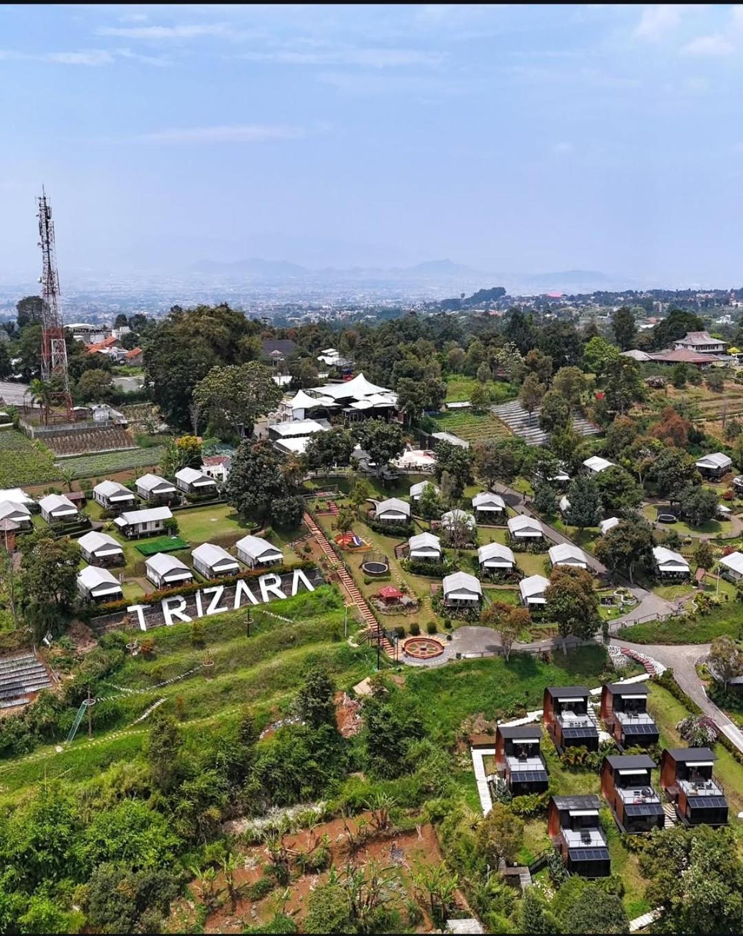 Trizara Resorts - Glam Camping Lembang Extérieur photo