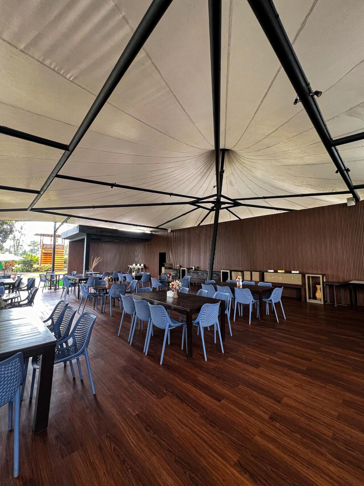 Trizara Resorts - Glam Camping Lembang Extérieur photo