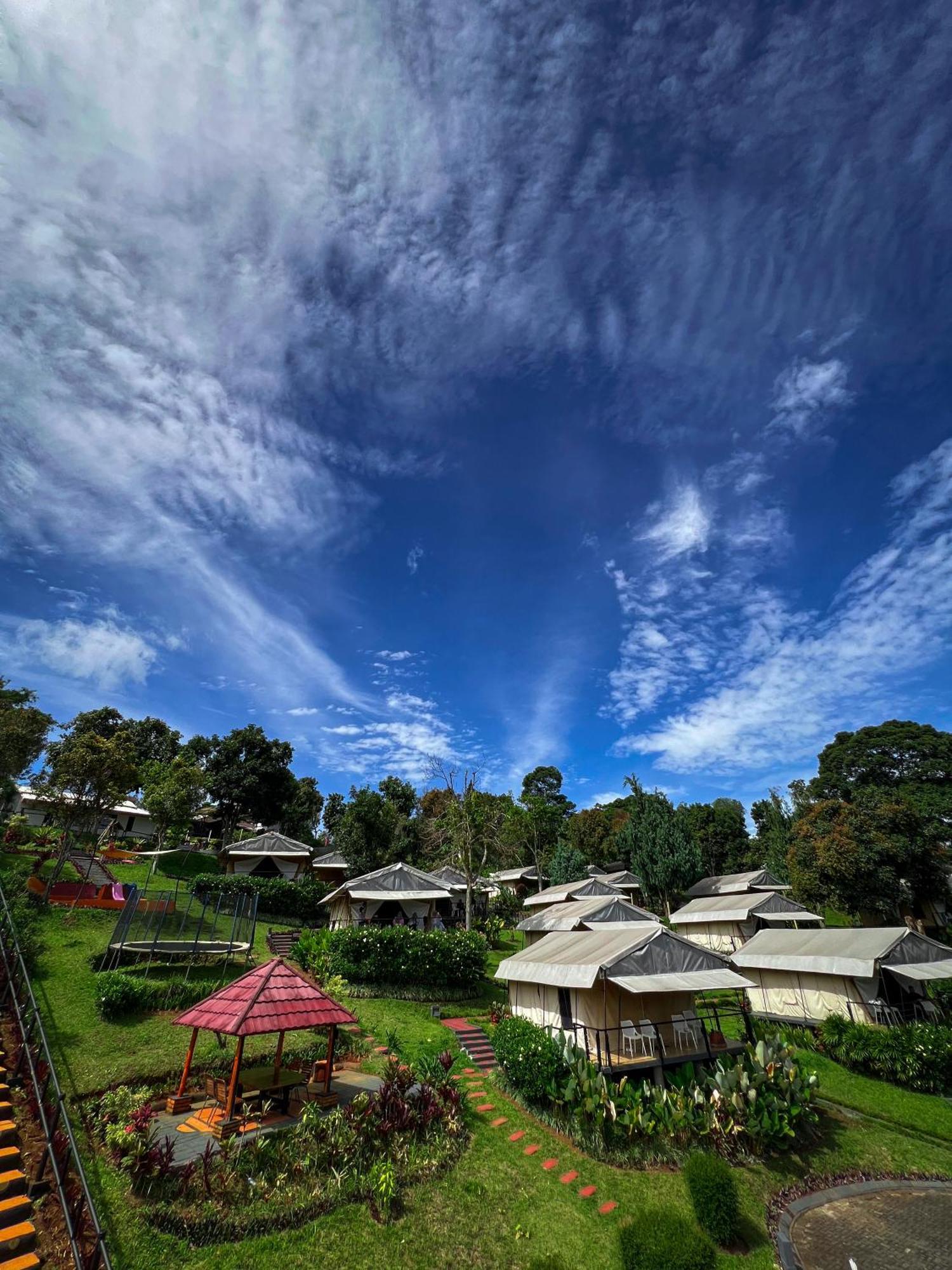 Trizara Resorts - Glam Camping Lembang Extérieur photo