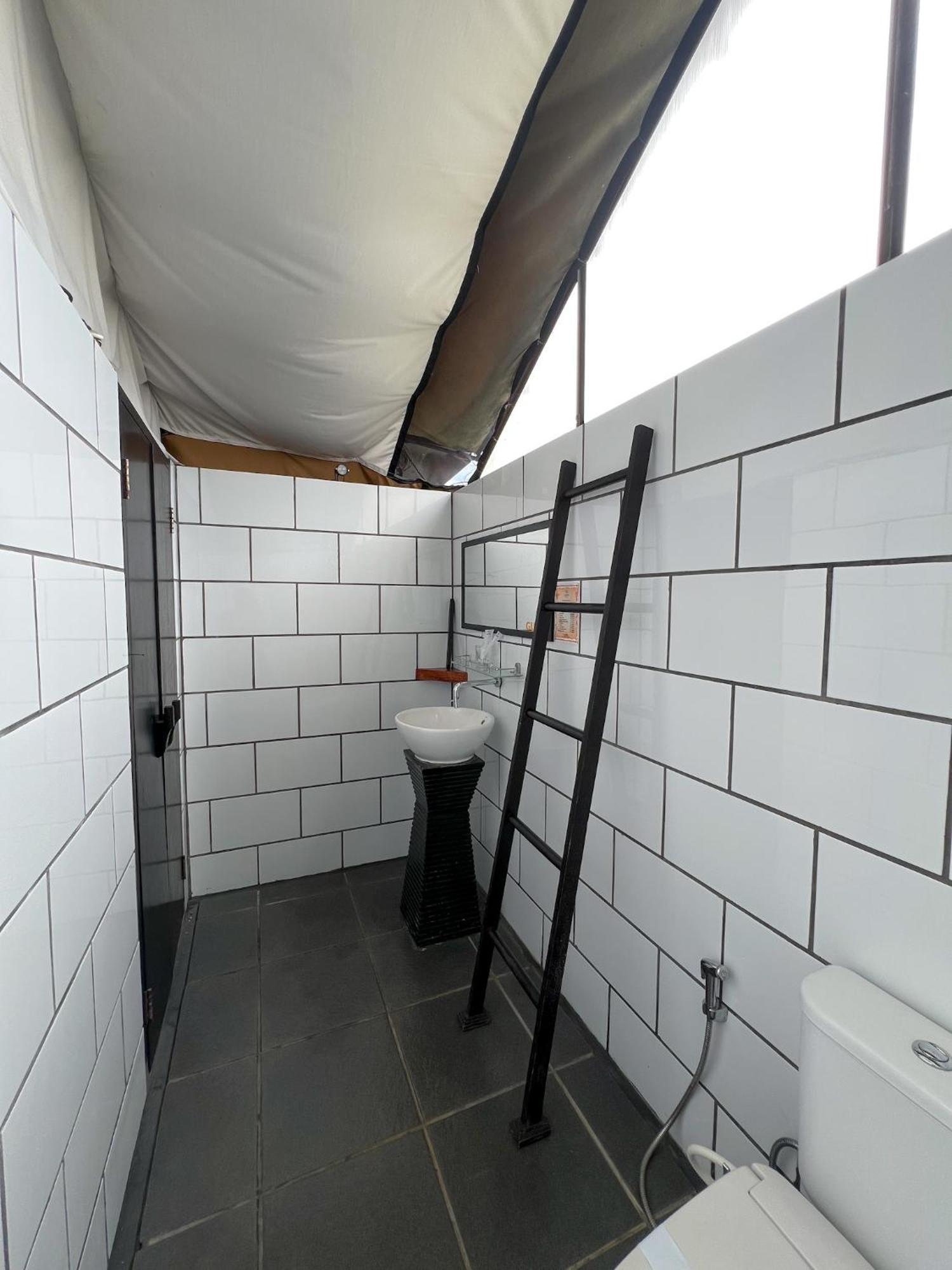 Trizara Resorts - Glam Camping Lembang Extérieur photo